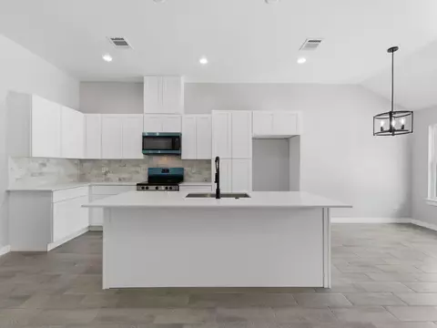 Kitchen - 413 S 12th St, Conroe, TX 77301 photo 1 of 4