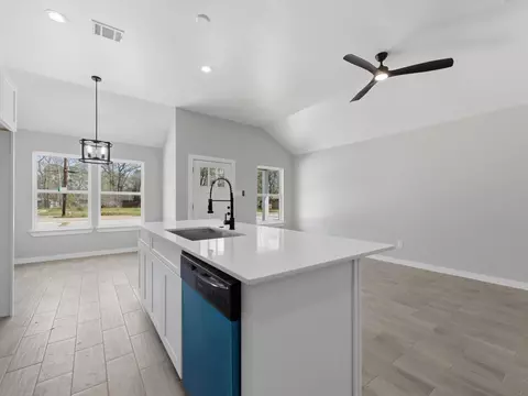 Other - 413 S 12th St, Conroe, TX 77301 photo 4 of 5