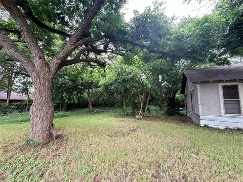 Exterior - 2922 Macarthur Dr, Waco, TX 76708 photo 1 of 7