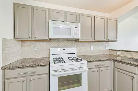 Kitchen - 2415 Fox River Ln, Spring, TX 77386 photo 3 of 4