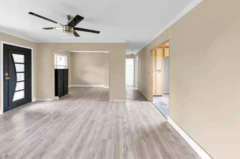 909 Ives Creek Rd, Bellville, TX 77418