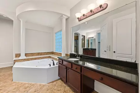 Bath - 3314 Legends Mist Dr, Spring, TX 77386 photo 1 of 4