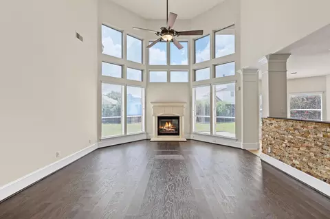 Living - 3314 Legends Mist Dr, Spring, TX 77386 photo 2 of 5