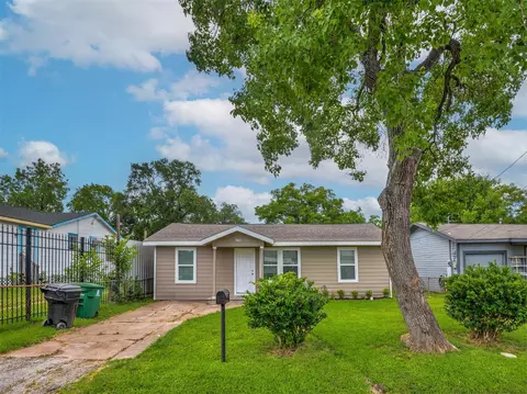 7815 Jester St, Houston, TX 77051