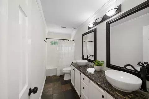 Bath - 3 E Stony Bridge Cir, Spring, TX 77381 photo 5 of 5