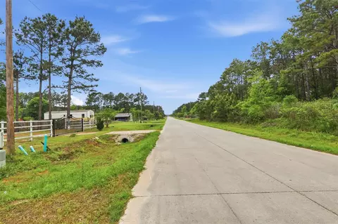 133 County Road 5005, Cleveland, TX 77327