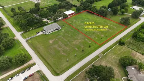 10711 Hidden Lake Ln, Richmond, TX 77406