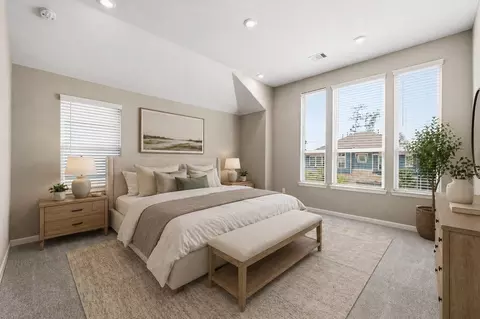 Bedroom - 559 Dry Fork Ln, Conroe, TX 77304 photo 1 of 6