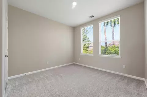 Bedroom - 559 Dry Fork Ln, Conroe, TX 77304 photo 4 of 6
