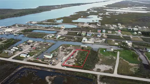 1916 Bosarge St, Crystal Beach, TX 77650