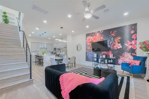 2909 Nagle St, Houston, TX 77004