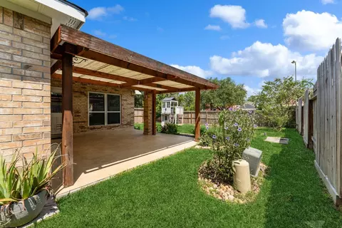 Exterior - 922 Spring Source Pl, Spring, TX 77373 photo 7 of 7