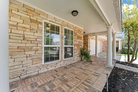 Exterior - 922 Spring Source Pl, Spring, TX 77373 photo 4 of 7
