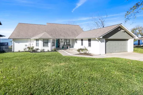 519 Mallard Pt, Livingston, TX 77351