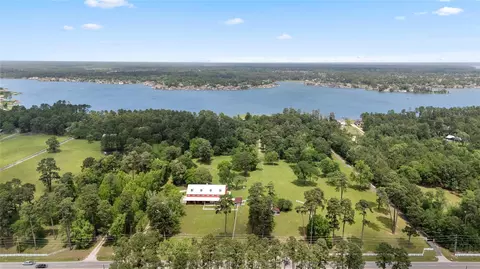 15126 Walden Rd, Montgomery, TX 77356