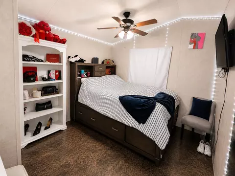 Bedroom - 14633 Forest Tower Ct, Conroe, TX 77306 photo 3 of 3