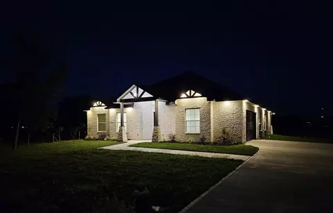 7717 Prairie St, Hitchcock, TX 77563