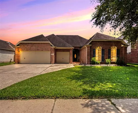 9714 Crystal Blvd, Baytown, TX 77521