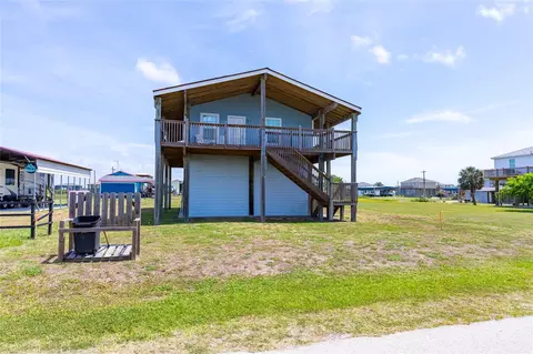 964 S Sage Rd, Crystal Beach, TX 77650