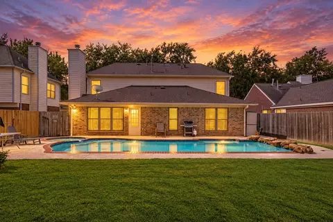 2022 Aberdeen Dr, League City, TX 77573