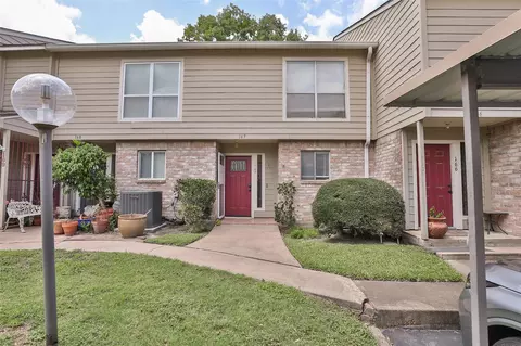 5005 Georgi Ln #167, Houston, TX 77092
