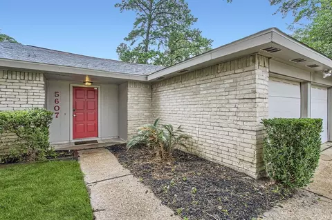 Exterior - 5607 Circlegate Dr, Spring, TX 77373 photo 2 of 6