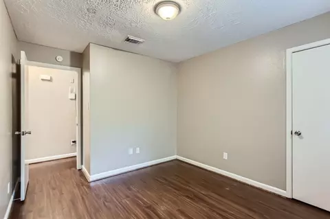 Bedroom - 5607 Circlegate Dr, Spring, TX 77373 photo 4 of 6