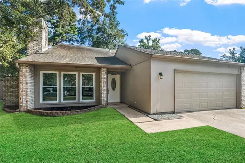 3223 Holly Green Dr, Kingwood, TX 77339