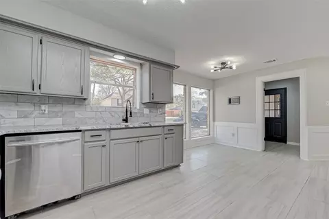 Kitchen - 6503 Trailway Ln, Spring, TX 77379 photo 2 of 6