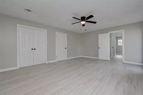 Bedroom - 6503 Trailway Ln, Spring, TX 77379 photo 4 of 5