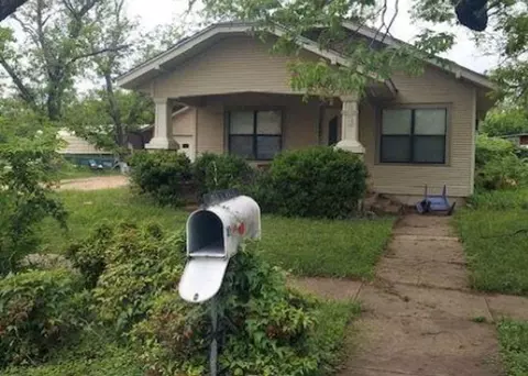 1600 S Wall St, Brady, TX 76825