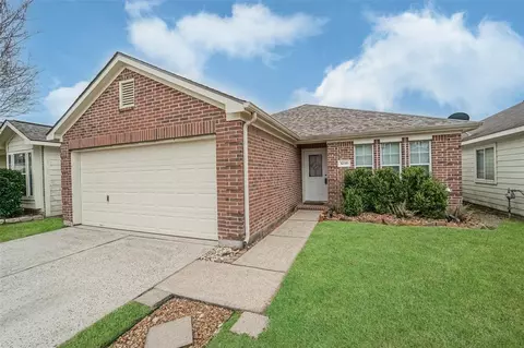 5039 Willow Point Dr, Conroe, TX 77303 photo 1