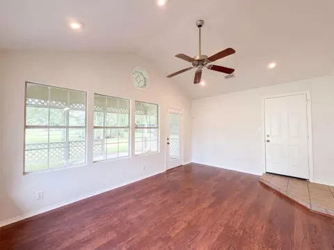 Living - 1119 Coe Rd, Pinehurst, TX 77362 photo 5 of 5
