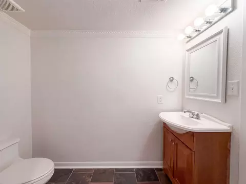 Bath - 1119 Coe Rd, Pinehurst, TX 77362 photo 2 of 3