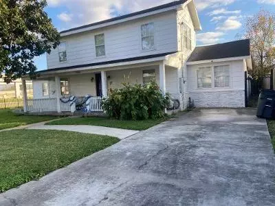 2906 Evella St, Houston, TX 77026