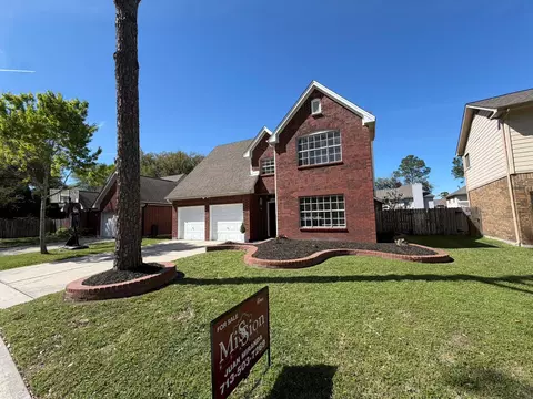 14610 Cobre Valley Dr, Houston, TX 77062