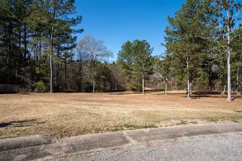 106 Brookdale Cir, Woodville, TX 75979