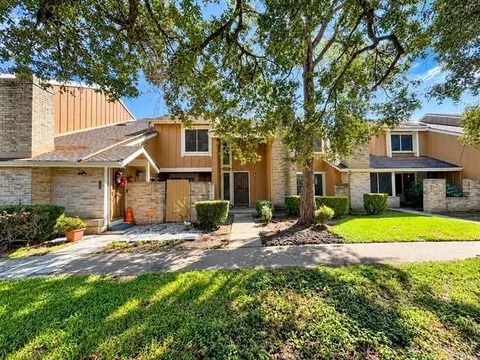 6167 Dryad Dr, Houston, TX 77035