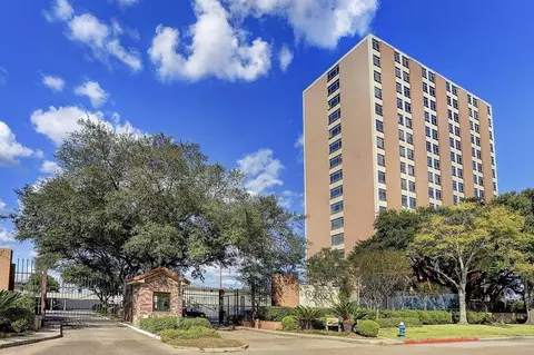 7520 Hornwood Dr #1003, Houston, TX 77036
