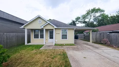 4562 Edfield St, Houston, TX 77051