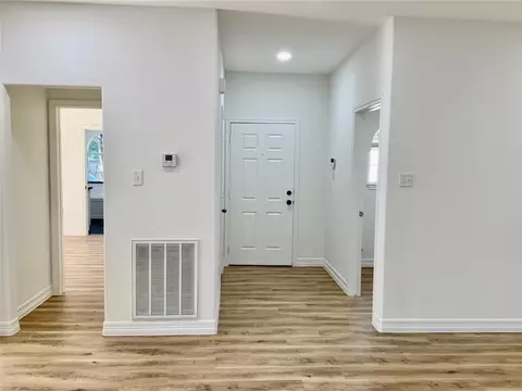 Entry Way - 206 Doncaster St, Conroe, TX 77303 photo 1 of 2