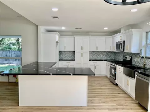 Kitchen - 206 Doncaster St, Conroe, TX 77303 photo 1 of 5