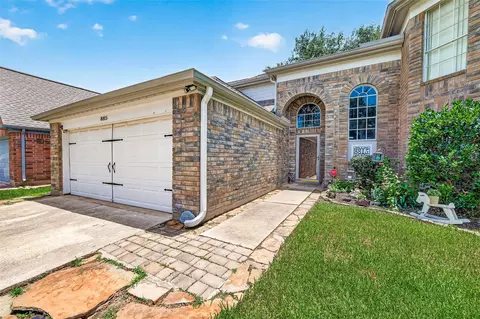 8815 Driftstone Dr, Spring, TX 77379 photo 3