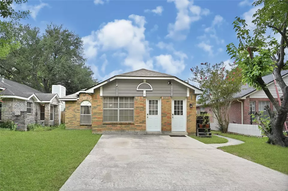 Exterior - 18119 Westlock Ct, Tomball, TX 77377 photo 2 of 5