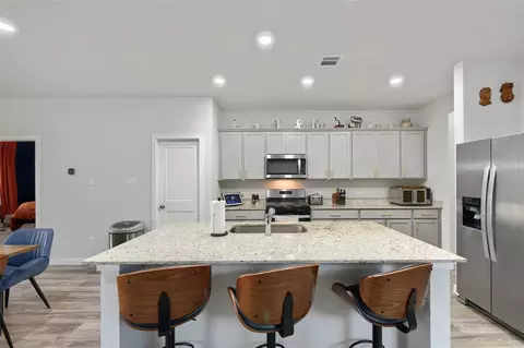 Kitchen - 17343 King Eider Rd, Waller, TX 77484 photo 1 of 2