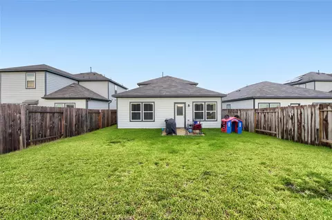 Exterior - 17343 King Eider Rd, Waller, TX 77484 photo 5 of 6