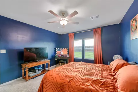 Bedroom - 17343 King Eider Rd, Waller, TX 77484 photo 3 of 9