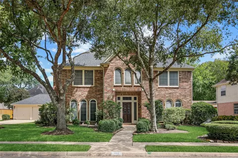 1414 Forest Bnd, Sugar Land, TX 77479