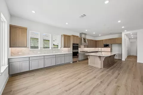 Kitchen - 15927 Iris Meadow Dr, Conroe, TX 77302 photo 7 of 8