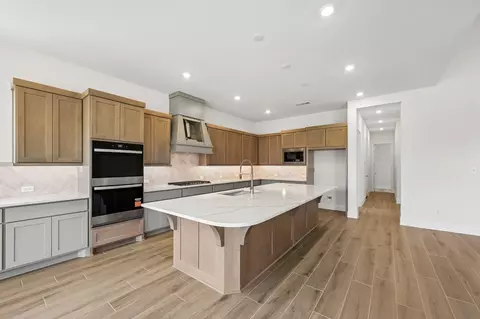 Kitchen - 15927 Iris Meadow Dr, Conroe, TX 77302 photo 6 of 8